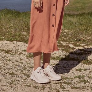 everlane blush trainers